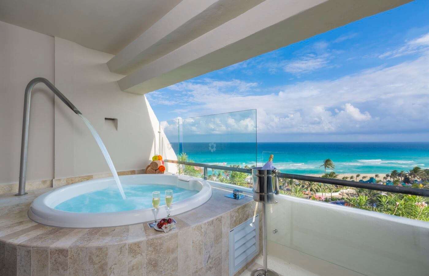 Pyramid 3 - Agencia de viajes en Morelia